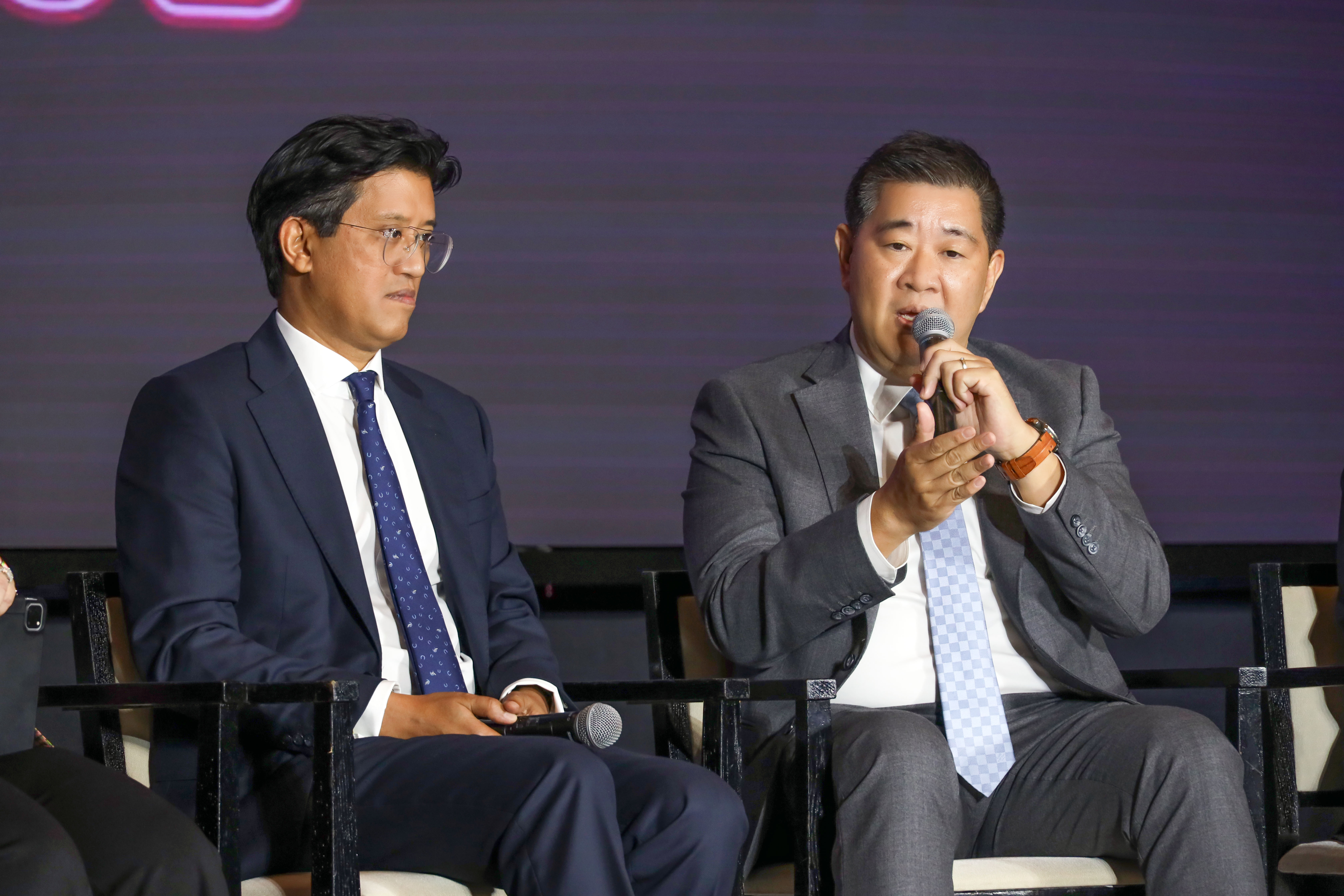 https://cfl.gpf.or.th/Files/Viewer/?fileName=e81bc049-341d-41ea-9ba3-bc5fb8d4d48d/กบข. แชร์มุมมองลงทุน1.jpg
